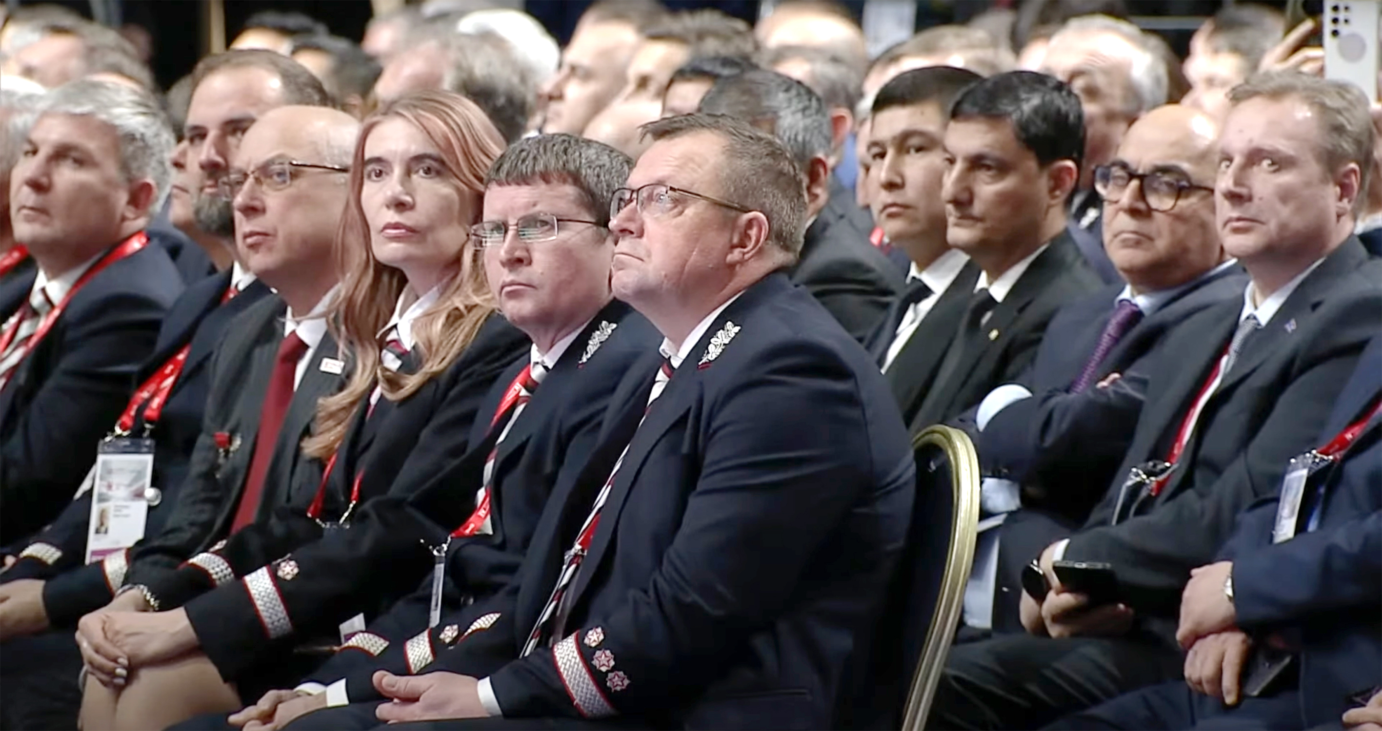Снимок с начальником службы организационно-кадровой работы БЖД А. Кашко на IV Железнодорожном съезде РЖД, 1 из 2