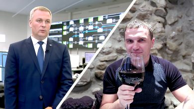 Коллаж: мужчина в костюме на фоне диспетчерского зала и мужчина с бокалом вина